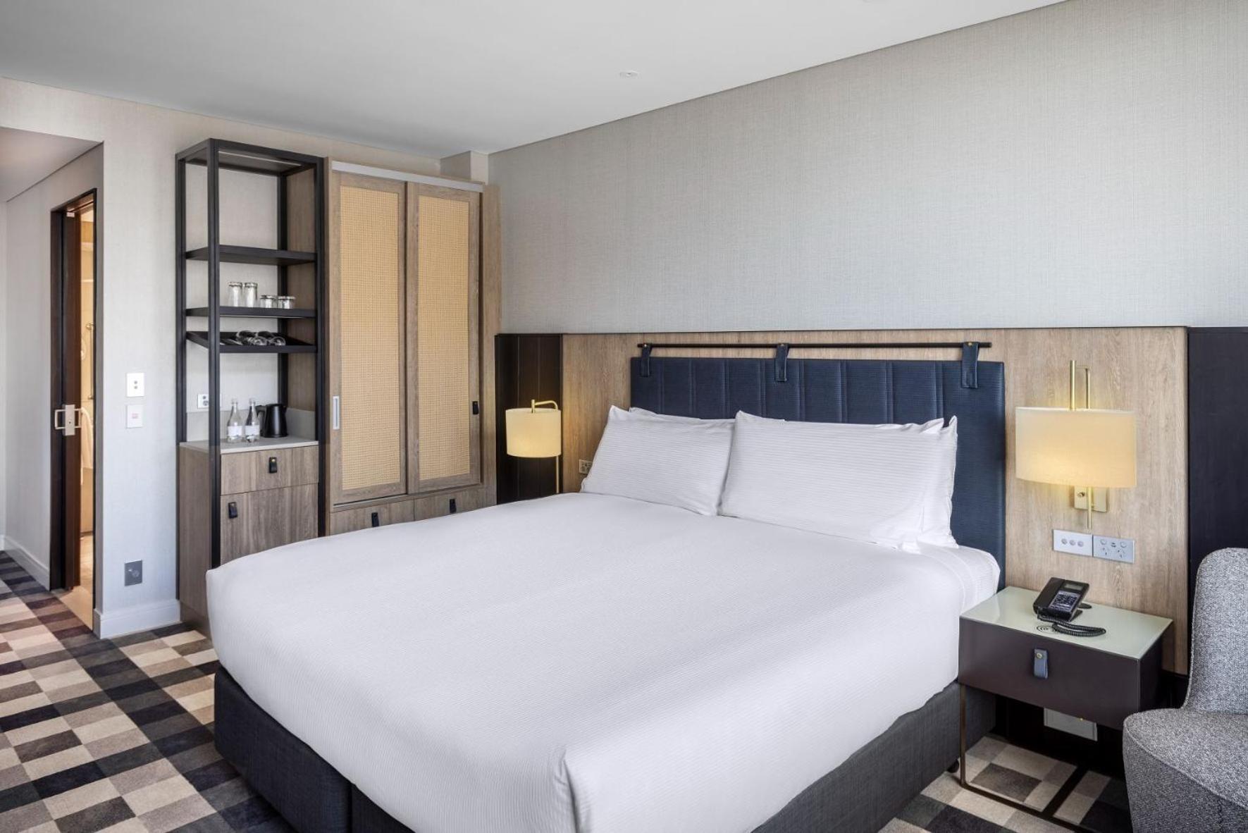 Doubletree By Hilton Auckland Karaka Hotell Exteriör bild
