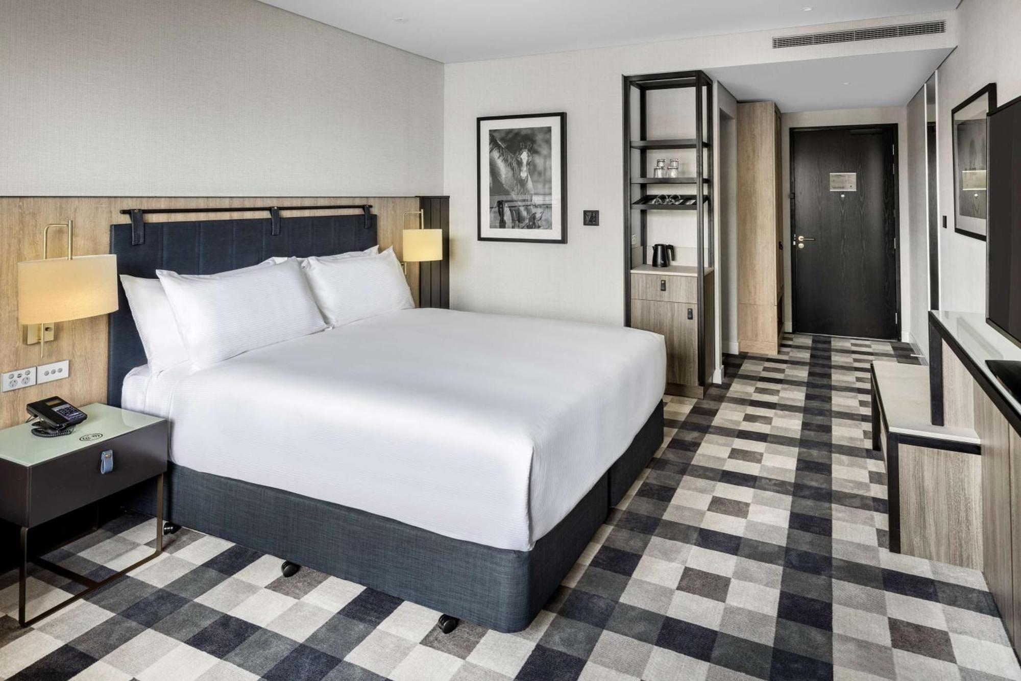Doubletree By Hilton Auckland Karaka Hotell Exteriör bild