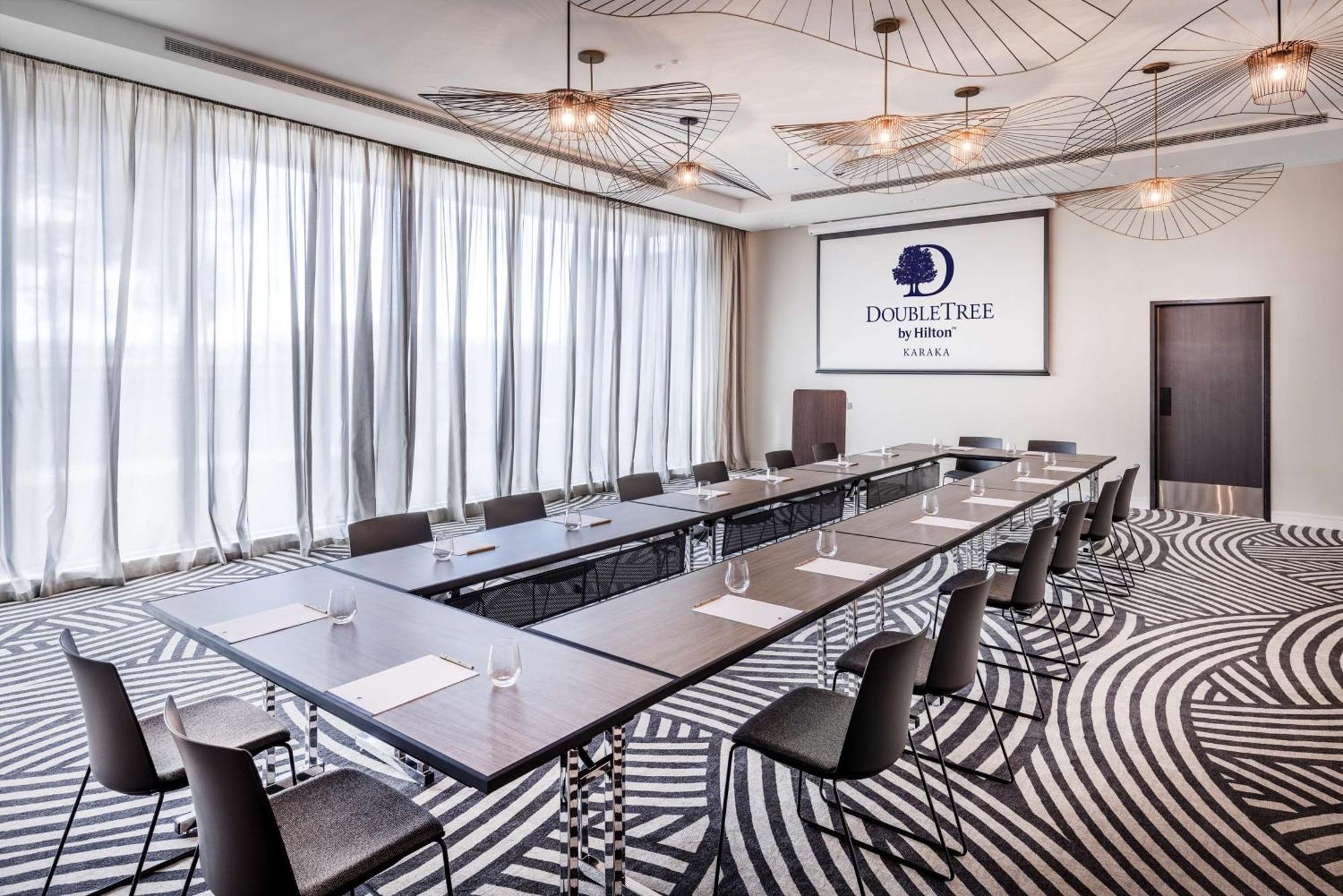 Doubletree By Hilton Auckland Karaka Hotell Exteriör bild